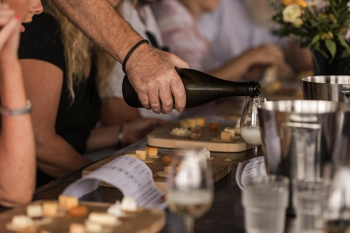 Snapshot half day Hunter Valley wine tour